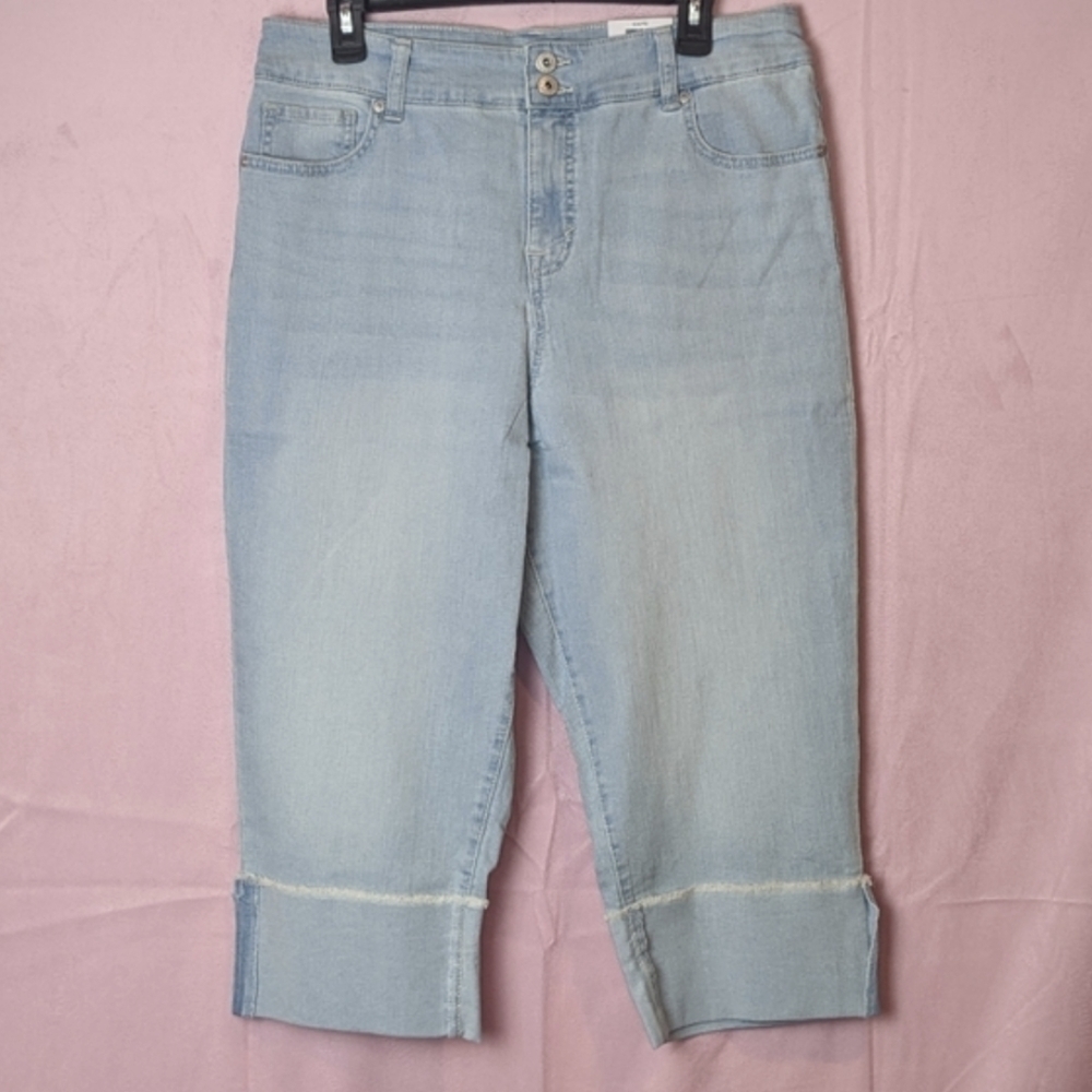 Style & Co Light Wash Mid Rise High Cuff Capris size 14 Petite